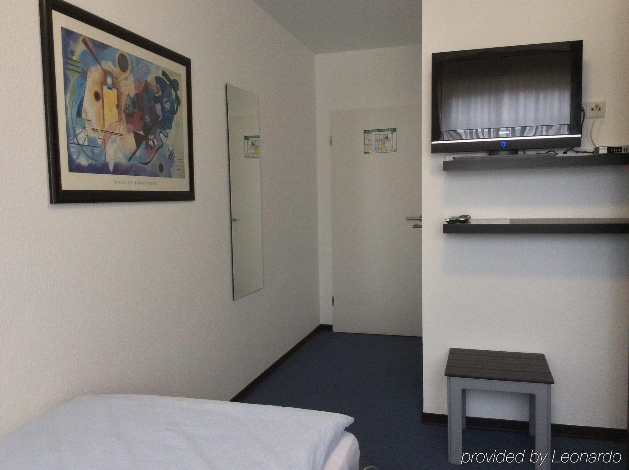 Hotel Alt Buettgen คาร์สท์ ภายนอก รูปภาพ
