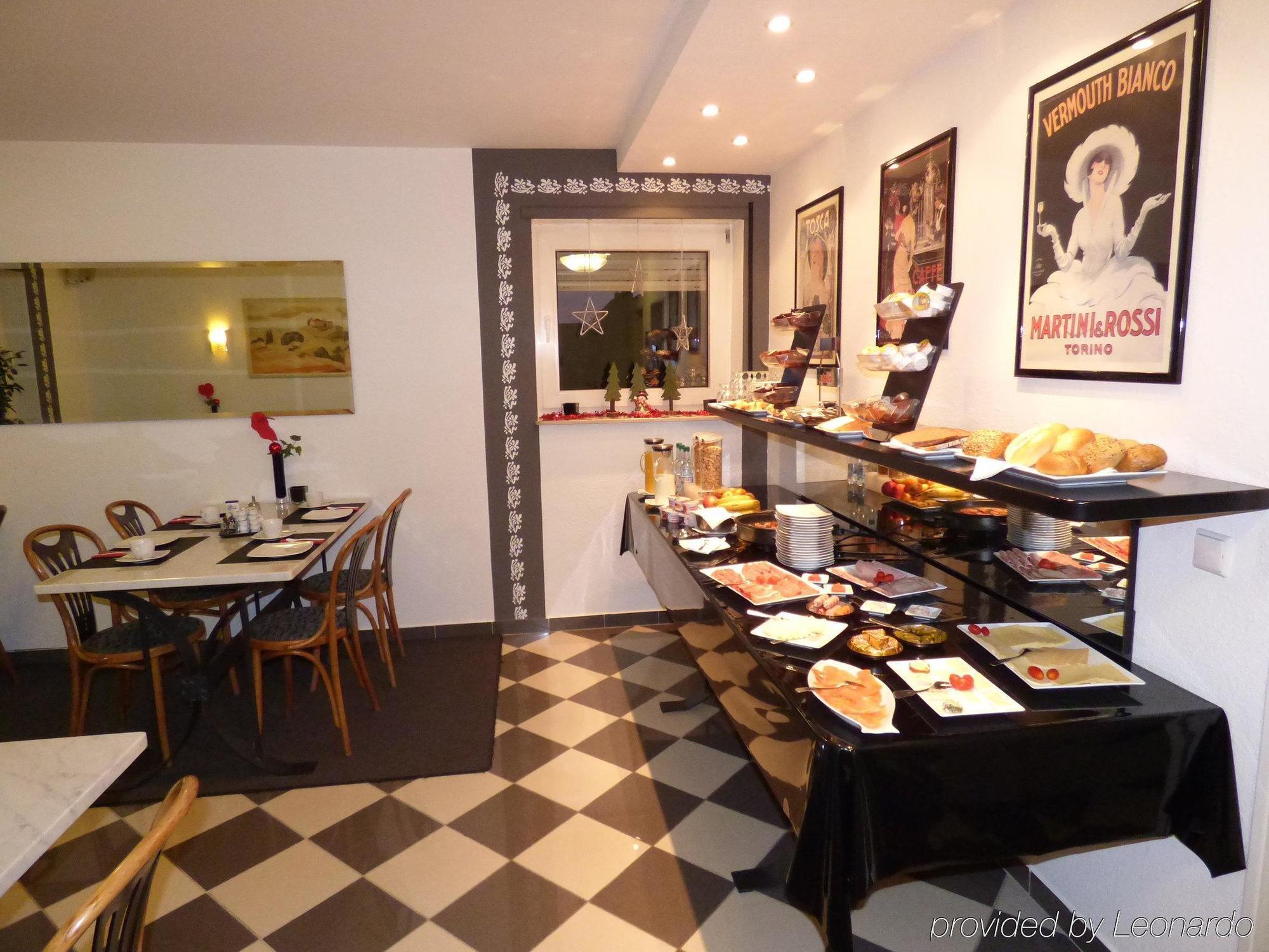 Hotel Alt Buettgen คาร์สท์ ภายนอก รูปภาพ