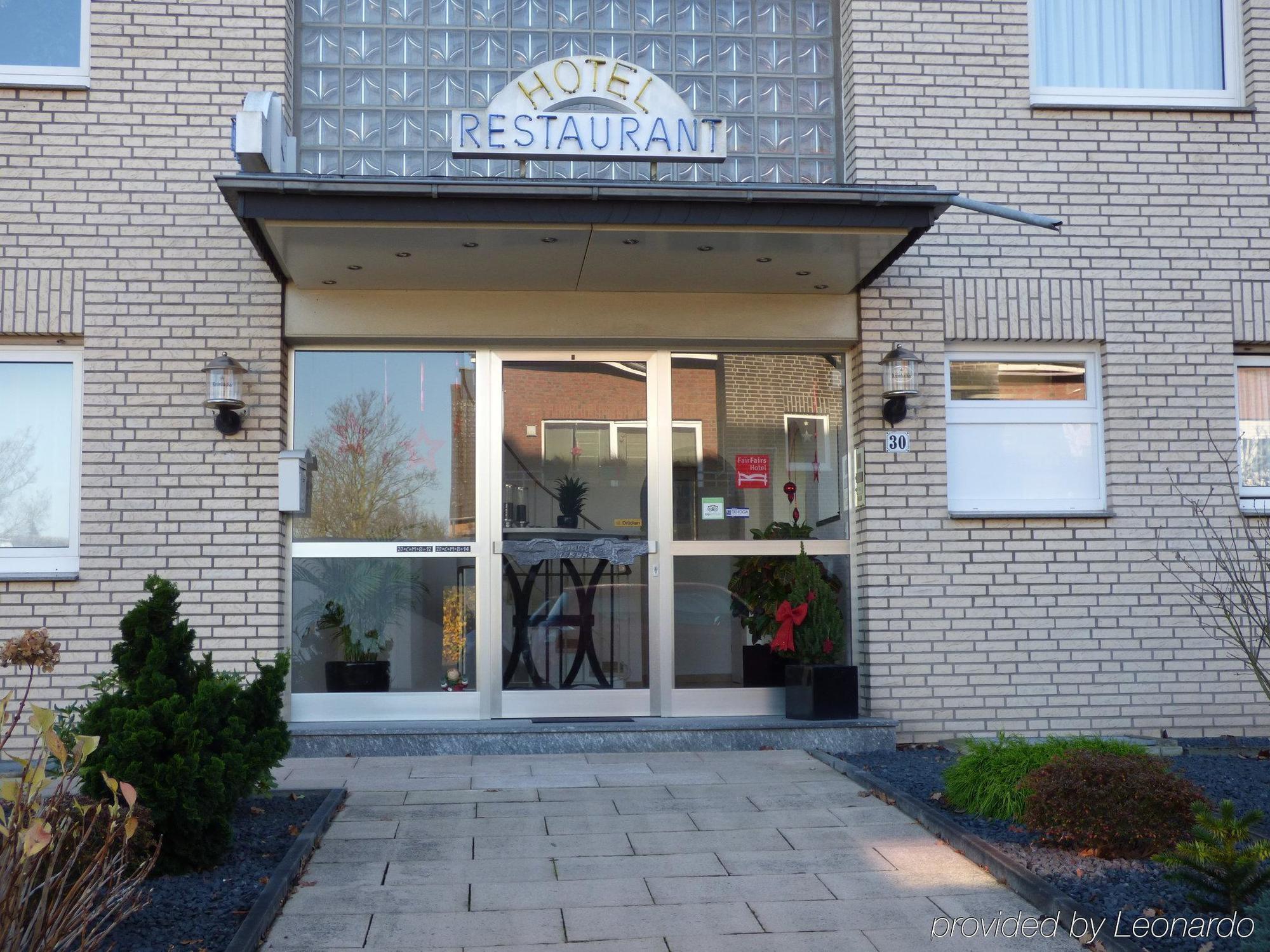 Hotel Alt Buettgen คาร์สท์ ภายนอก รูปภาพ