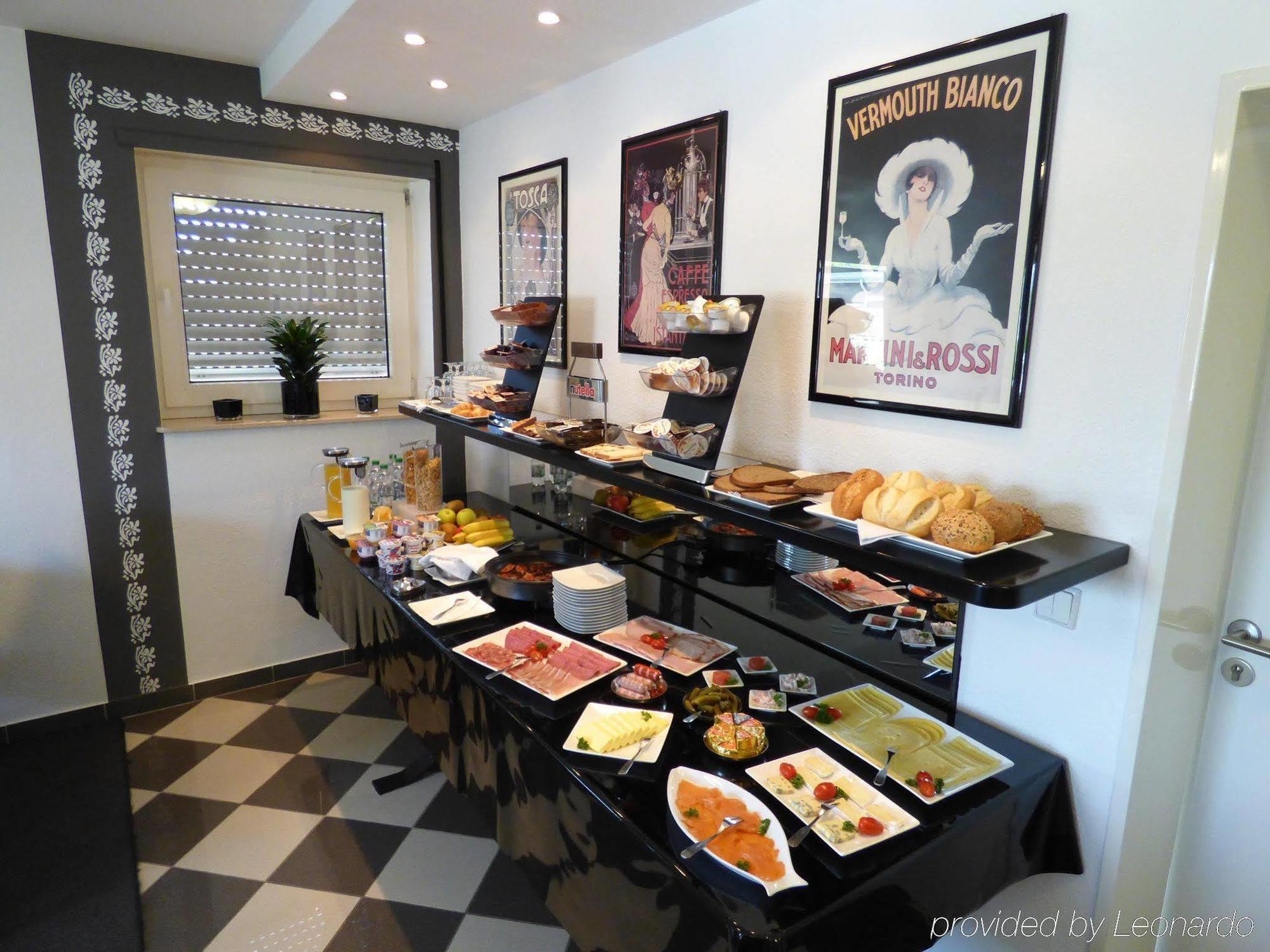 Hotel Alt Buettgen คาร์สท์ ภายนอก รูปภาพ